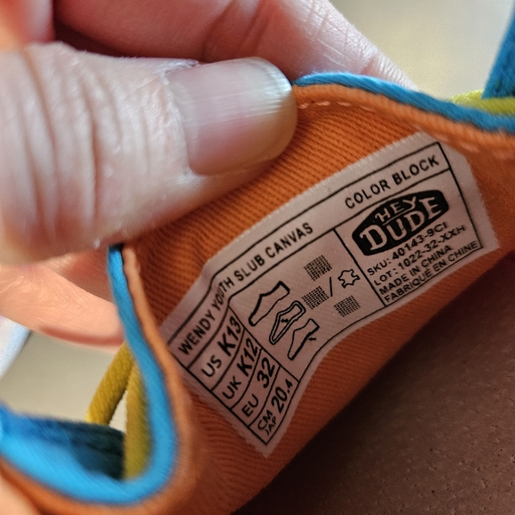 Hey Dude Wendy Youth Slub Canvas Shoes Color Block K13 - NWT - Picture 7 of 9